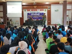 Babinsa Tanamkan Wawasan Kebangsaan dan Cinta Tanah Air di SMKN I Gesi