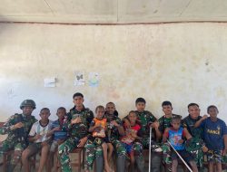 Satgas Pamtas Yonif 763/SBA Pos Bori Gelar Karya Bakti di SD YPPK Bori Sambut Tahun Ajaran Baru