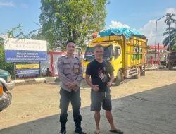 Senyum, Sapa, Dan Salam Yang Dilakukan Anggota Polsubsektor Jelimpo Saat Laksanakan Patroli Siang