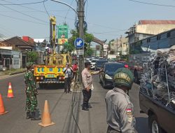 Ciptakan Kondusifitas Wilayah, Babinsa dan Bhabinkamtibmas Serengan Gelar Patroli Siang