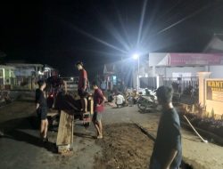 Semangat Gotong Royong Warga Sumberpetung: Kerja Bakti Pelebaran Jalan Jelang Karnaval HUT RI ke-80