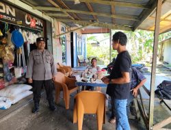 Polisi Di Saat Patroli siang Meminta Warganya Untuk Tetap Waspada Dengan Tindakan Kejahatan