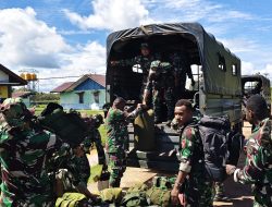Pahlawan Pembangunan Tiba : Personil Satgas TMMD disambut Hangat Oleh Warga