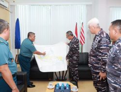 Perkuat Koordinasi Pemetaan Laut, Lantamal XIV Terima Kunjungan Kerja Kapoksahli Pushidrosal