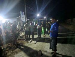 Semangat Tak Kenal Lelah, Warga RW 03 dan RW 04 Sumberpetung Kompak Lakukan Pengecoran Jalan