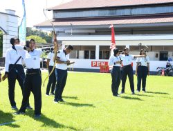 Asah Fisik, Pererat Jiwa Korsa, Prajurit Lantamal XIV Tunjukkan Ketangkasan Dalam Olahraga Bersama Dan Panahan