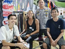 Tingkatkan Keamanan, Polisi Patroli Malam Sambangi Warga nya