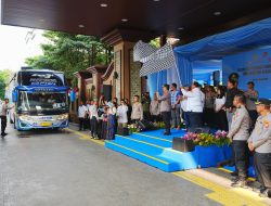 Lepas Buruh Terdampak PHK dan Angkatan Kerja Baru, Kapolri: Kabar Gembira di Tengah Dampak Global