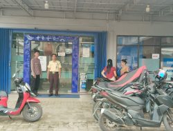 Petugas Sambangi Warga, Ingatkan Satpam Bank Waspadai Modus Menabung Palsu