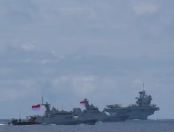 Koarmada III Gelar Passex dan Waspam Bersama UK Carrier Strike Group di Perairan Barat Daya Pulau Buru