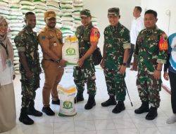 Kodam XVIII/Kasuari Mendukung Penuh Program Penyaluran Bantuan Beras Bulog