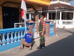 Babinsa Beserta Perangkat Desa Tlogo, Ajak Warga Kibarkan Merah Putih Sambut HUT RI ke-80, Wujudkan Semangat Nasionalisme