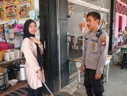 Patroli Siang, Polisi Sambangi Warga dan Warung untuk Jaga Kamtibmas