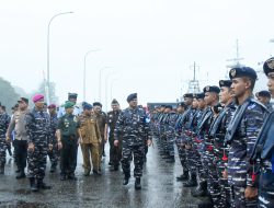 Di Tengah Guyuran Hujan, Pangkoarmada III Pimpin Apel Gelar Latihan SAR Laut TA 2025 di Ambon