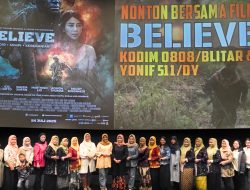 Nonton Bareng “Believe” Inspirasi Edukatif Tumbuhkan Semangat Nasionalisme Guru TK Kartika Jaya Di Blitar