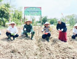 Dukung Asta Cita Presiden Prabowo, Polres Mesuji Gelar Penanaman Jagung di Ponpes Al-Ghazali