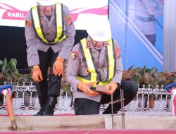 Kapolda NTB Letakkan Batu Pertama SPPG Polres Loteng, Wujud Polisi Peduli Gizi