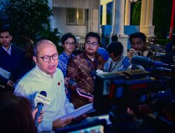 Menteri Investasi dan Hilirisasi/Kepala BKPM Rosan Perkasa Roeslani Sampaikan Laporan Kepada Presiden Prabowo Subianto di Istana Kepresidenan