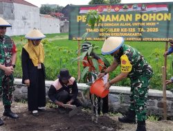 Tim Wasev TMMD Reguler ke-125 Kodim 0735/Surakarta Tanam Pohon Bersama, Sukseskan Ketahanan Pangan