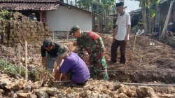 Sentuhan Kemanusiaan TNI: Rumah Reyot Ibu Dasiyem di Desa Sumberpetung Kini Berdiri Kokoh Berkat Program Bedah RTLH Kodim 0818