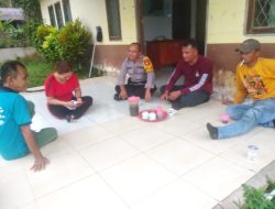 Kapolsek Sebangki Sambangi Kantor Desa, Disambut Hangat oleh Sekdes