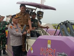 Kapolres Mesuji Hadiri Panen Raya dan Serahkan Bantuan Alsintan untuk Brigade Pangan