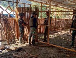 Satgas Yonif 700/Wyc Kejar Target Pembangunan SD 03 Mayuberi Hampir Rampung