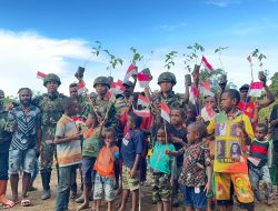 Sayangi Alam, Alam akan Menjaga Kita, Satgas Yonif 521 Tanam Bibit Pohon Serentak Bersama Masyarakat di 11 Pos Penugasan