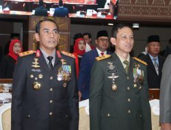 Kapolda Sumsel Menghadiri Undangan Ketua DPRD Sumsel dalam Acara Mendengarkan Pidato Kenegaraan Presiden