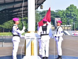 Prajurit Pasmar 1 Laksanakan Upacara Peringatan HUT Ke-80 Kemerdekaan RI