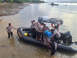 Ditpolairud Polda Maluku Evakuasi 25 Warga Hanyut yang Terjebak di Keramba Apung