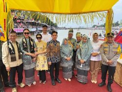 Hadiri Festival Pacu Jalur 2025, Wapres Minta Warisan Budaya dan Wajah Ekonomi Kreatif Riau Terus Dijaga