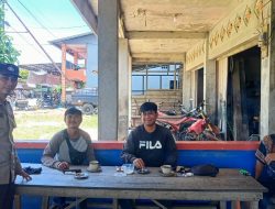 Sambangi Warga, Personel Polsek Kuala Behe Ajak Warga Bersama Jaga Kamtibmas Yang Kondusif
