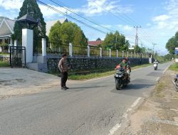 Demi Keamanan Ibadah Umat Kristiani Personil Polsek Menjalin Laksanakan PAM Gereja