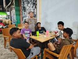 Patroli Malam, Polisi Sambangi Warga untuk Ciptakan Rasa Aman