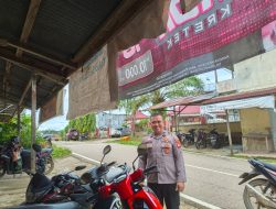 Kanit Binmas Polsek Kuala Behe Laksanakan Patroli Rutin Sampaikan Pesan Kamtibmas Kepada Warga