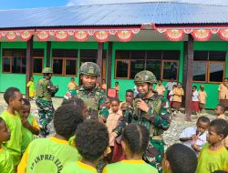 Ekstrakurikuler Satgas Yonif 521/DY Anak Papua Cerdas di SD Inpres Distrik Elelim