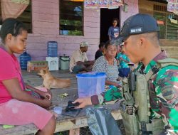 Satgas Yonif 131 Peduli Kesehatan Warga Perbatasan Papua