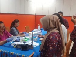 Jelang HUT RRI Ke-80: RRI Sorong Gelar Donor Darah, Penanaman Pohon, dan Bazar Beras Murah