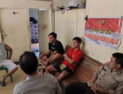 Jumat Curhat, Polsek Menjalin Dekatkan Polisi dengan Warga Menjalin