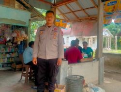 Suasana Santai Warga Mendadak Riuh, Polisi Datang Bawa Pesan Kamtibmas