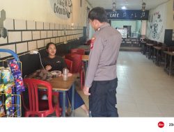 Lewat Patroli Siang, Polsek Sengah Temila Rangkul Warga Jaga Keamanan