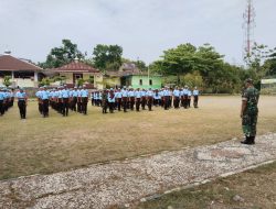Babinsa Tingkatkan Disiplin Siswa Ketarunaan Lewat Pelatihan Baris Berbaris