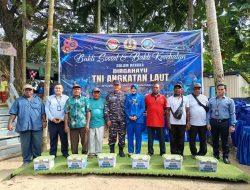 KODAERAL XIV Gelar Bakti Sosial Perkuat Kemanunggalan dengan Masyarakat Pesisir Sorong