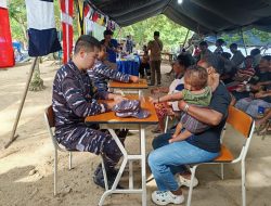 Bakti Kesehatan Gratis dan Sembako untuk Warga Pesisir Sorong, HUT TNI AL ke-80″
