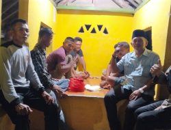 Sinergi Polri dan Masyarakat, Bhabinkamtibmas Ikut Ronda Bersama Warga Mesuji