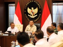Menko Polkam Ad Interim Gelar Rapat Perdana