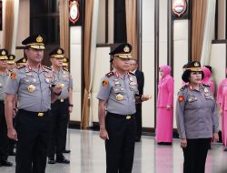 27 Pati Polri Naik Pangkat