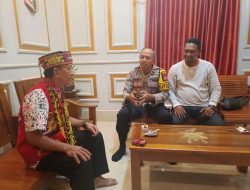 Kapolsek Sebangki Sambangi Tokoh Adat, Perkuat Sinergi Polisi dan Masyarakat