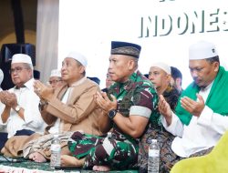Memperkuat Iman dan Toleransi: Pangdivif 2 Kostrad Hadiri Maulid Nabi di Ponpes Az-Zainy
